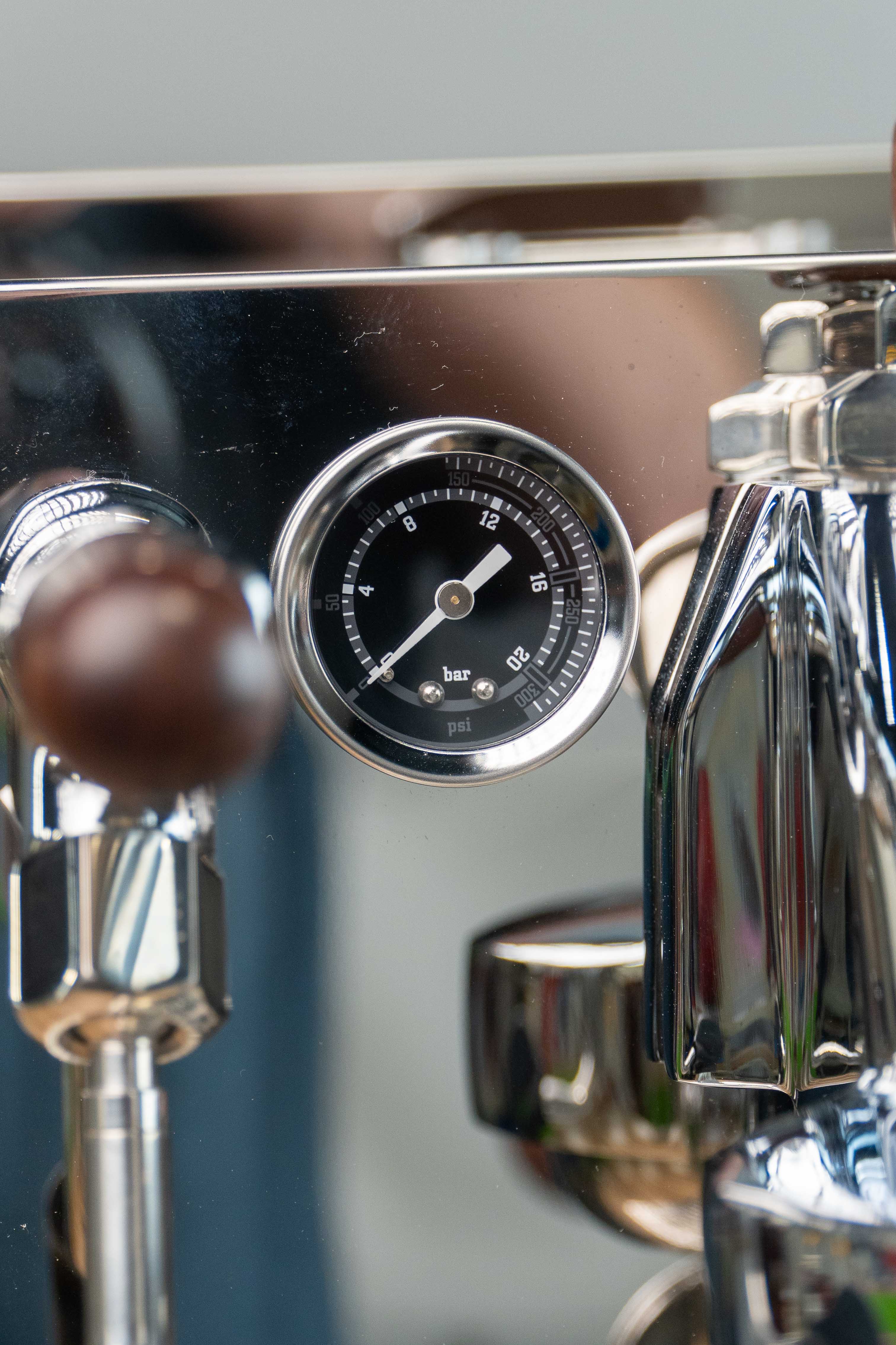 Open Box Turin™ Gallatin DB - Dual Boiler Espresso Machine with PID